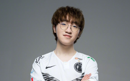 无畏契约源能行动九月游戏下载榜单冠军解析